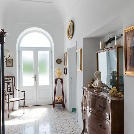Li' Campi Villa *
